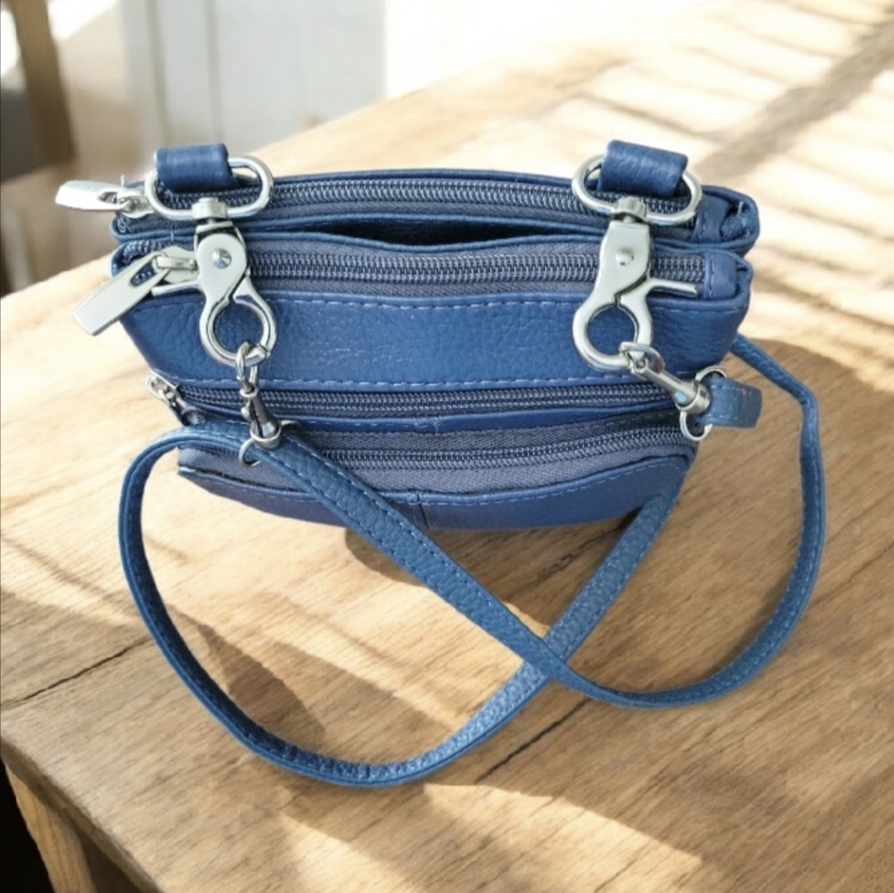 Leather Crossbody Bag with Chunky Silver Claw Hardware Prestine Condition